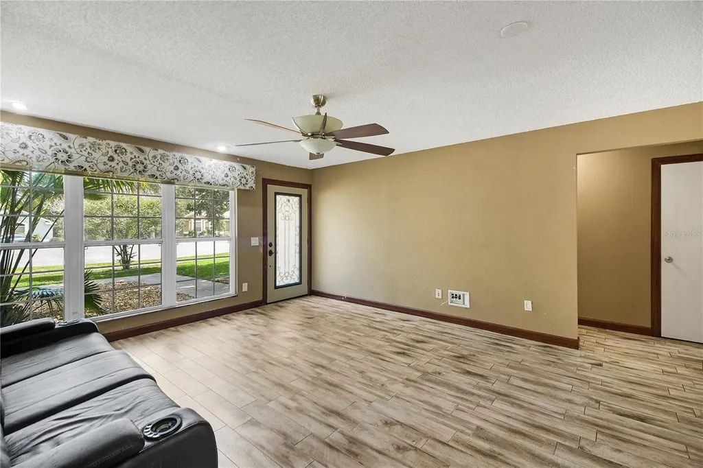 1204 Oak Hammock Lane Lady Lake FL 32159