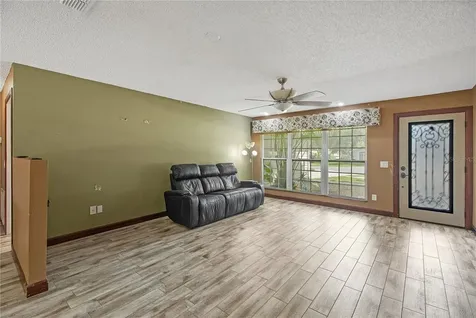1204 Oak Hammock Lane Lady Lake FL 32159