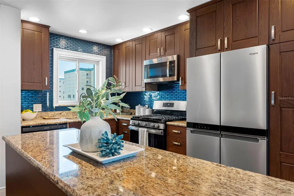 5940 30th Avenue S St Petersburg FL 33707