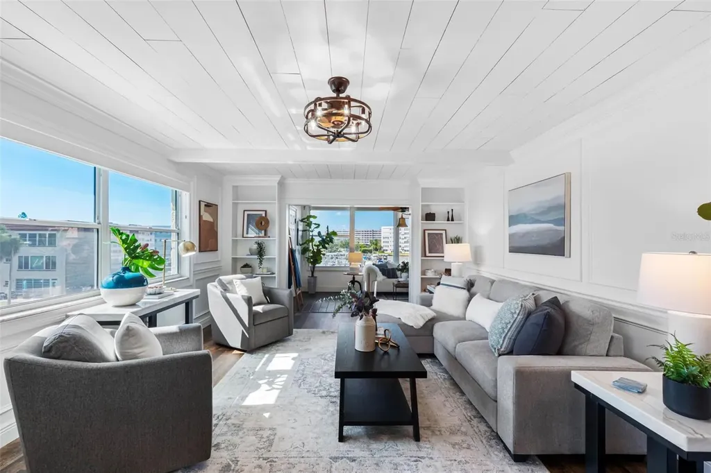 5940 30th Avenue S St Petersburg FL 33707