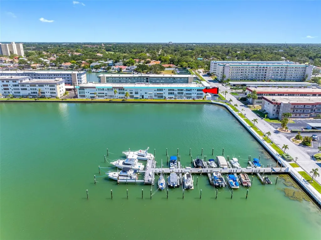 5940 30th Avenue S St Petersburg FL 33707