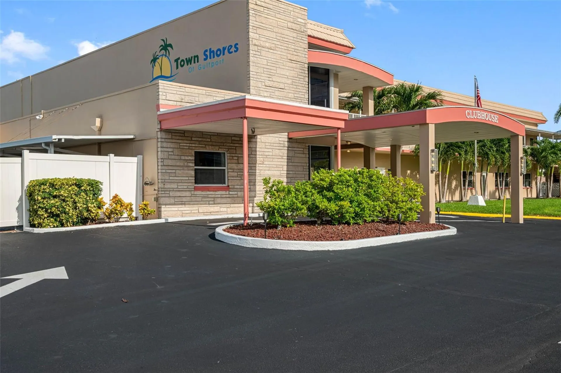 5940 30th Avenue S St Petersburg FL 33707