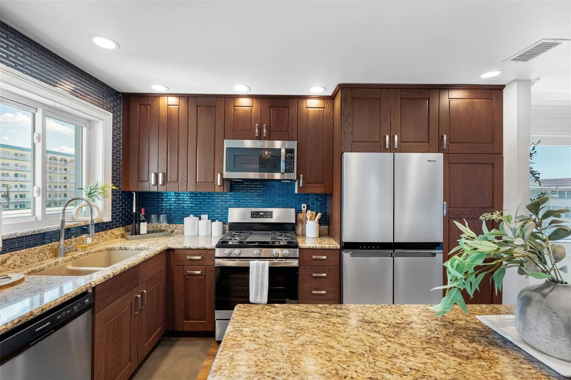 5940 30th Avenue S St Petersburg FL 33707