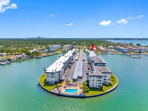 5940 30th Avenue S St Petersburg FL 33707