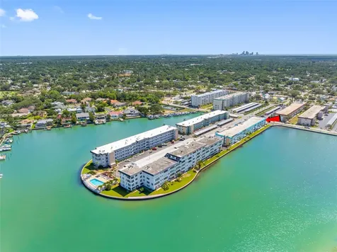 5940 30th Avenue S St Petersburg FL 33707