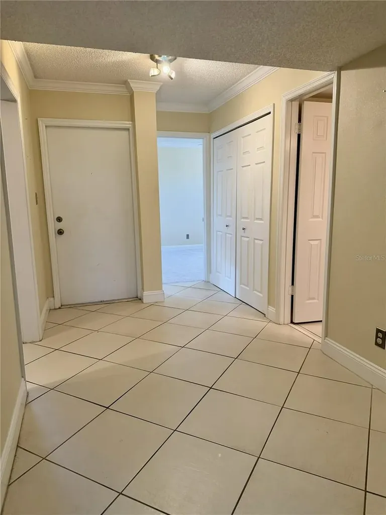 1986 Pelican Landing Boulevard Clearwater FL 33762