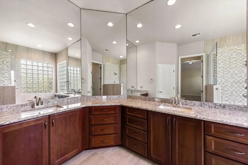 7699 Aralia Way Seminole FL 33777