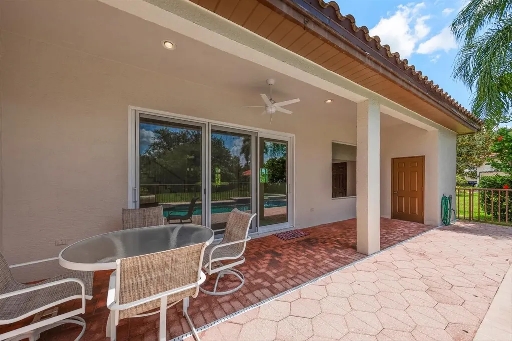 7699 Aralia Way Seminole FL 33777