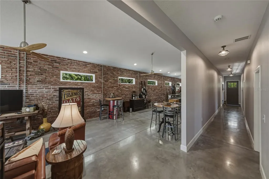 13031 Bellamy Brothers Boulevard Dade City FL 33525