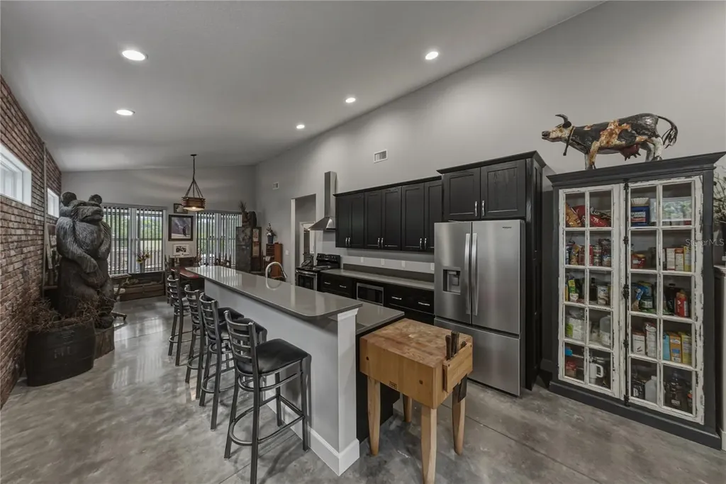 13031 Bellamy Brothers Boulevard Dade City FL 33525