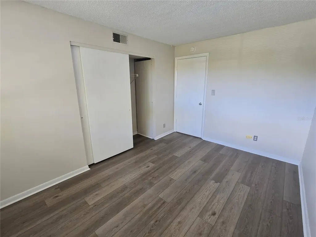 6033 34th Street W Bradenton FL 34210