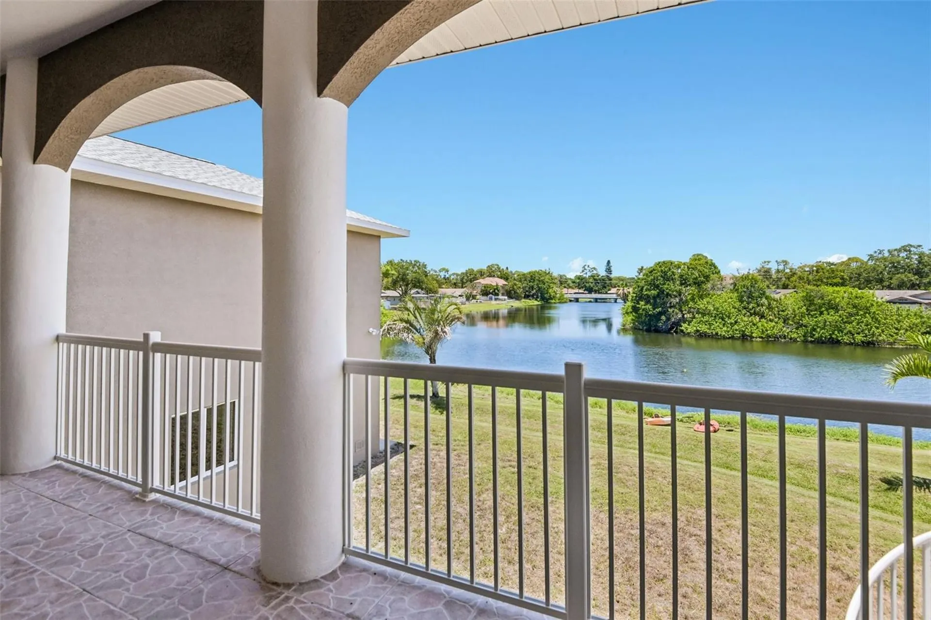 8335 Cheyenne Drive Seminole FL 33777