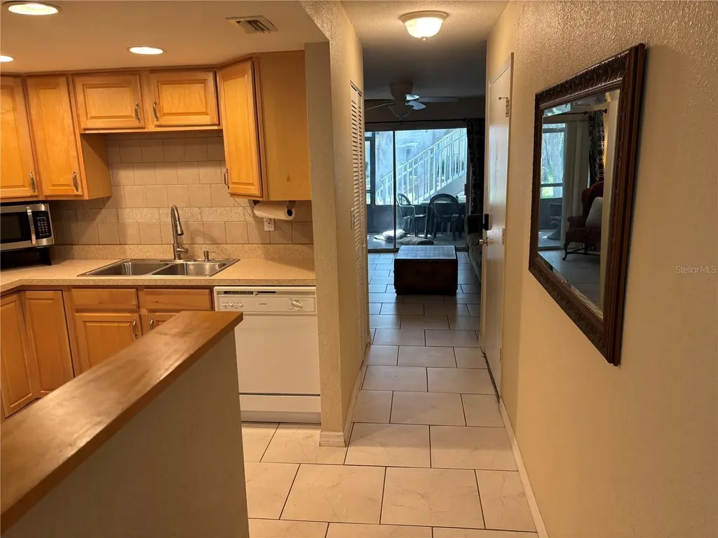 3640 41st Lane S St Petersburg FL 33711