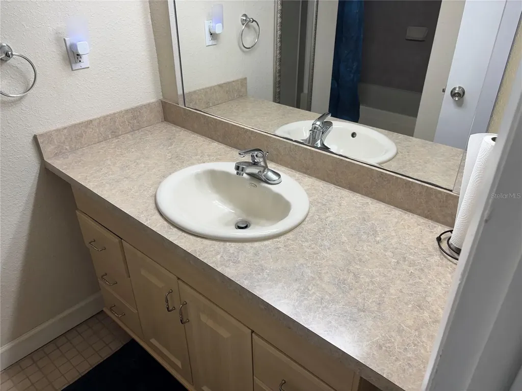 3640 41st Lane S St Petersburg FL 33711