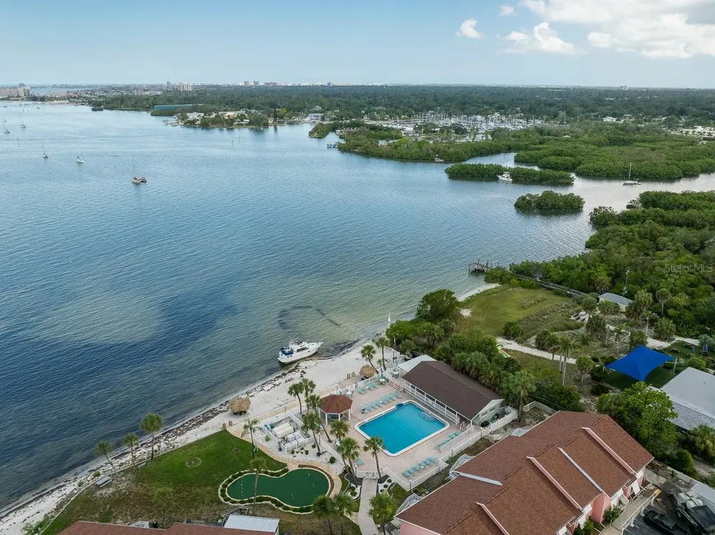 3640 41st Lane S St Petersburg FL 33711