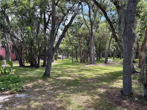 3640 41st Lane S St Petersburg FL 33711