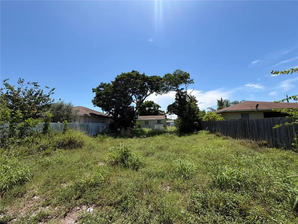 39 NW 13th Avenue Delray Beach FL 33444