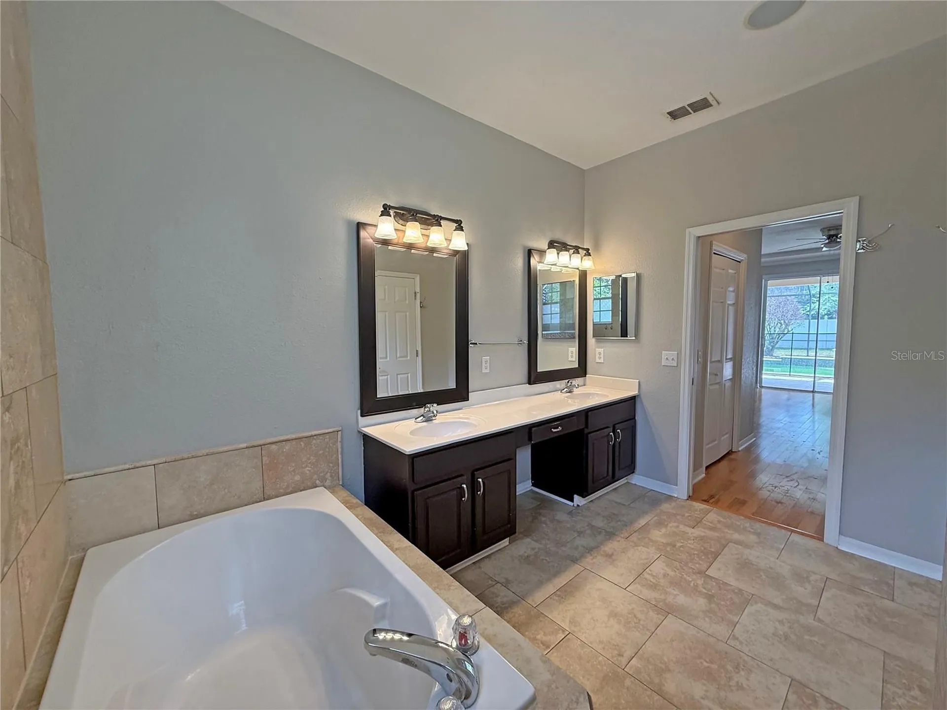 3045 Sutton Woods Drive Plant City FL 33566