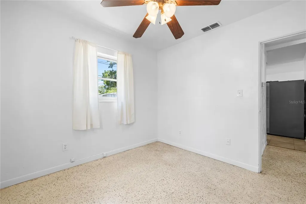 4992 99th Way N St Petersburg FL 33708