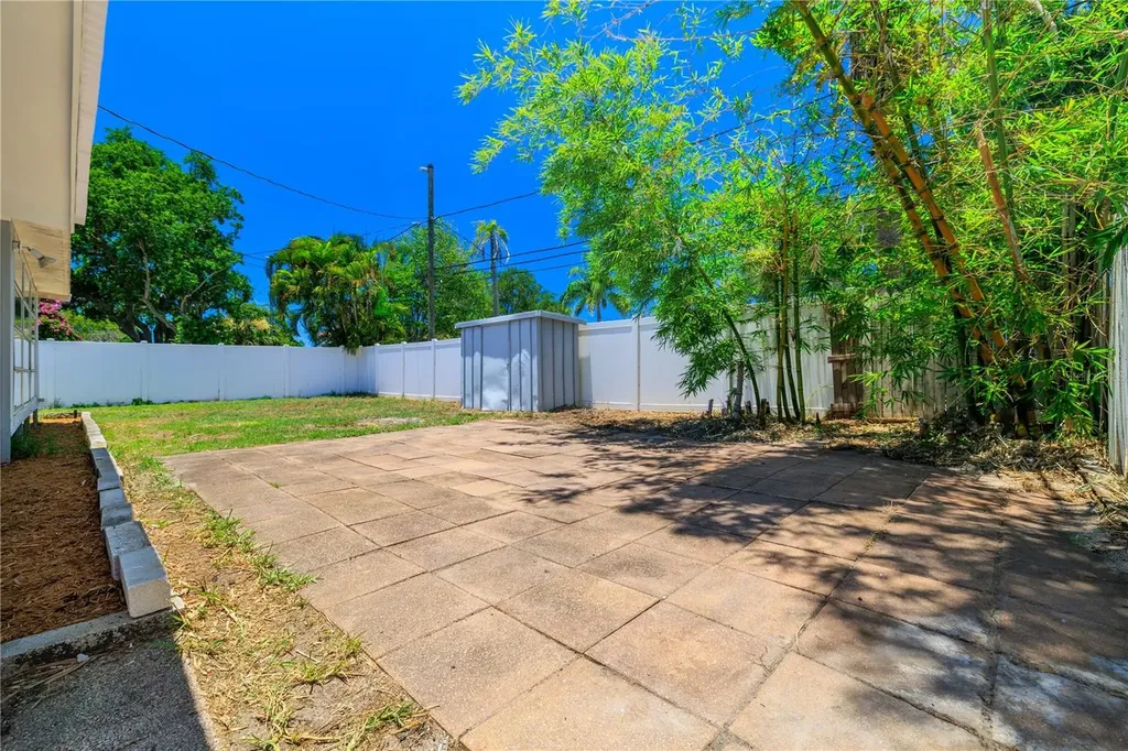 4992 99th Way N St Petersburg FL 33708