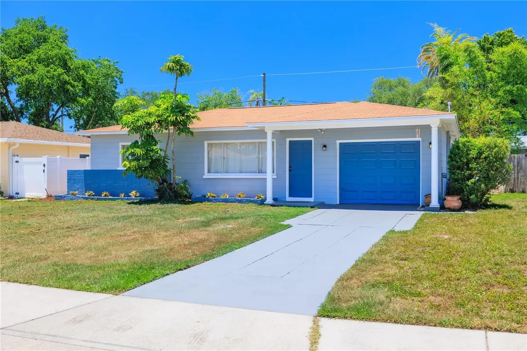 4992 99th Way N St Petersburg FL 33708
