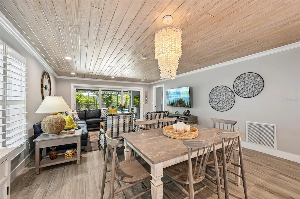 810 Plymouth Street Sarasota FL 34242