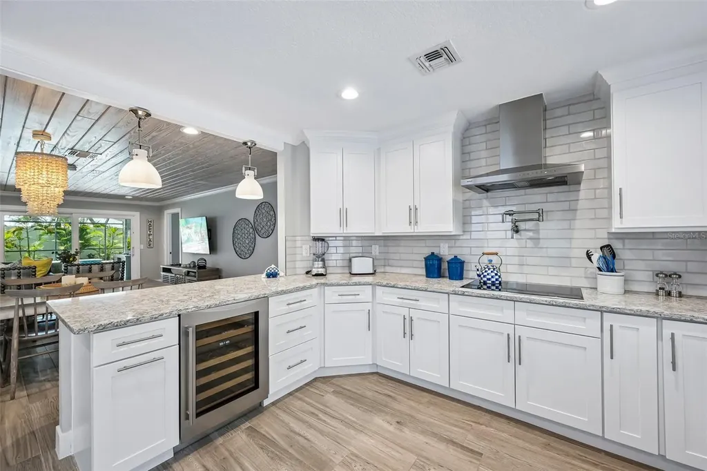 810 Plymouth Street Sarasota FL 34242