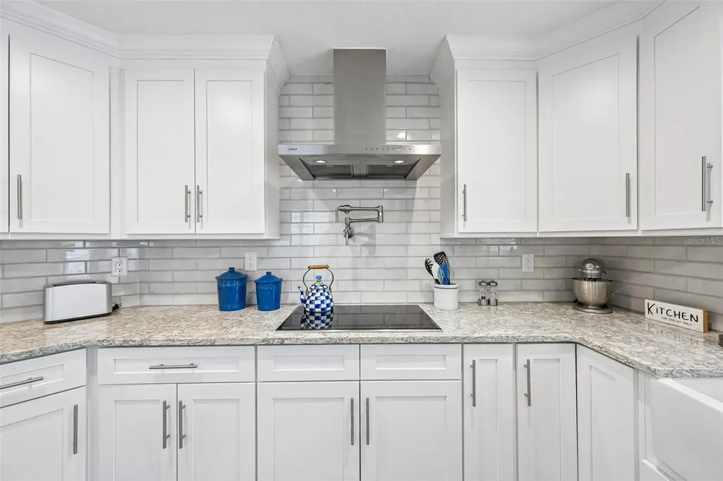 810 Plymouth Street Sarasota FL 34242