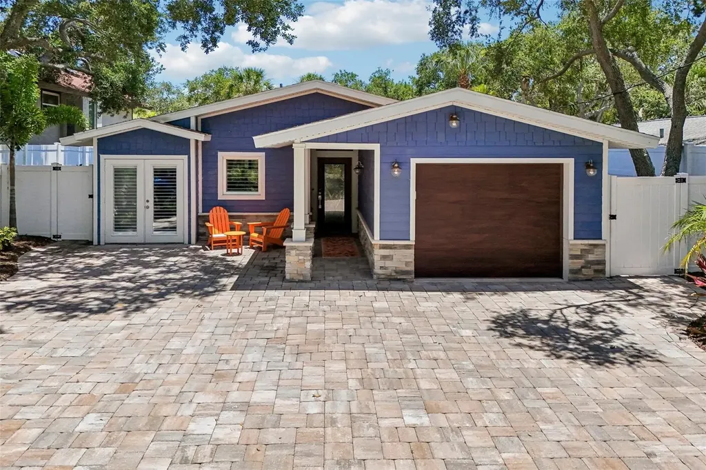 810 Plymouth Street Sarasota FL 34242