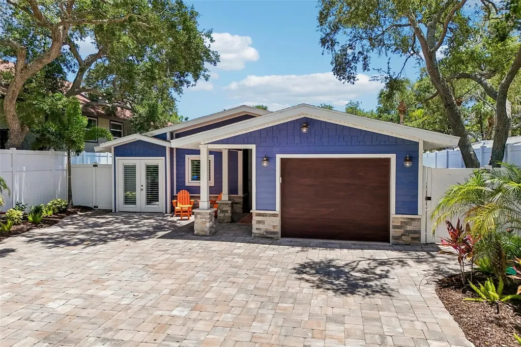 810 Plymouth Street Sarasota FL 34242