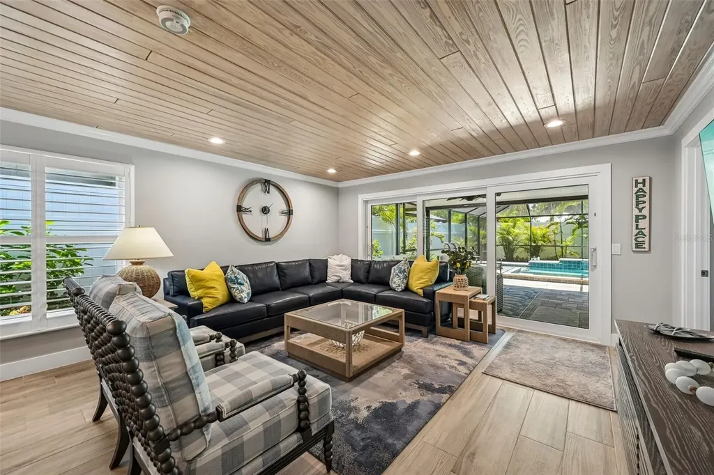 810 Plymouth Street Sarasota FL 34242