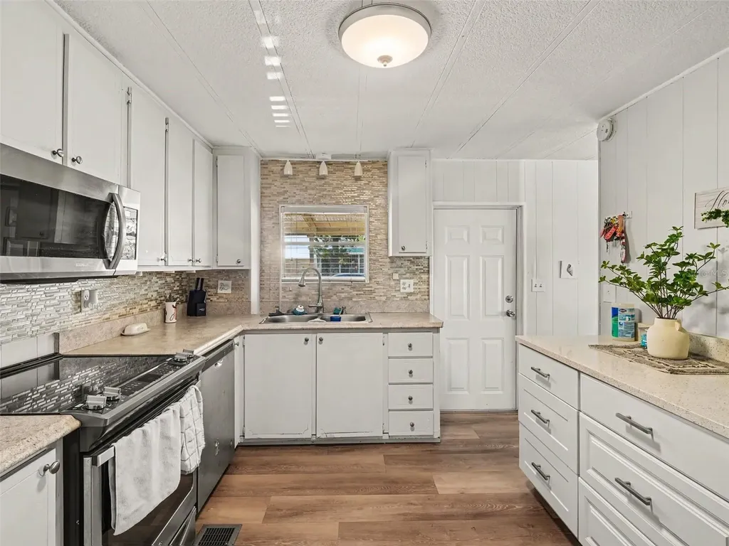 309 50th Avenue Terrace E Bradenton FL 34203