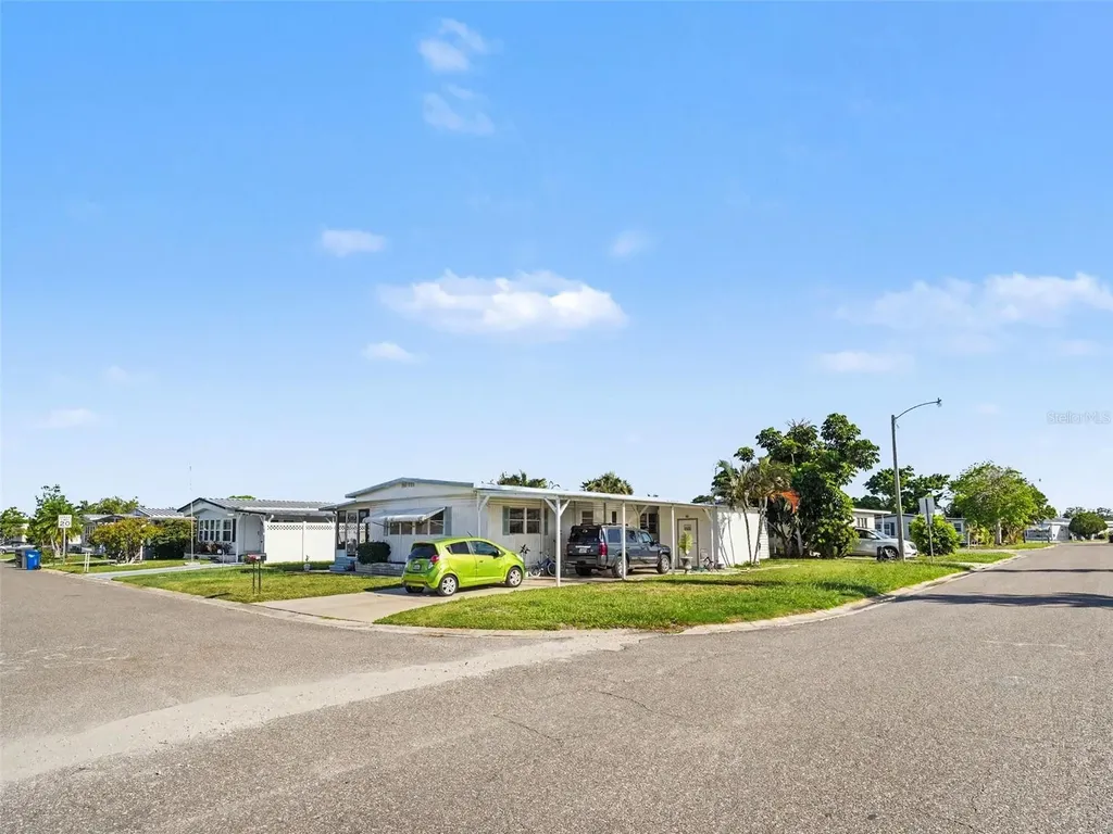 309 50th Avenue Terrace E Bradenton FL 34203
