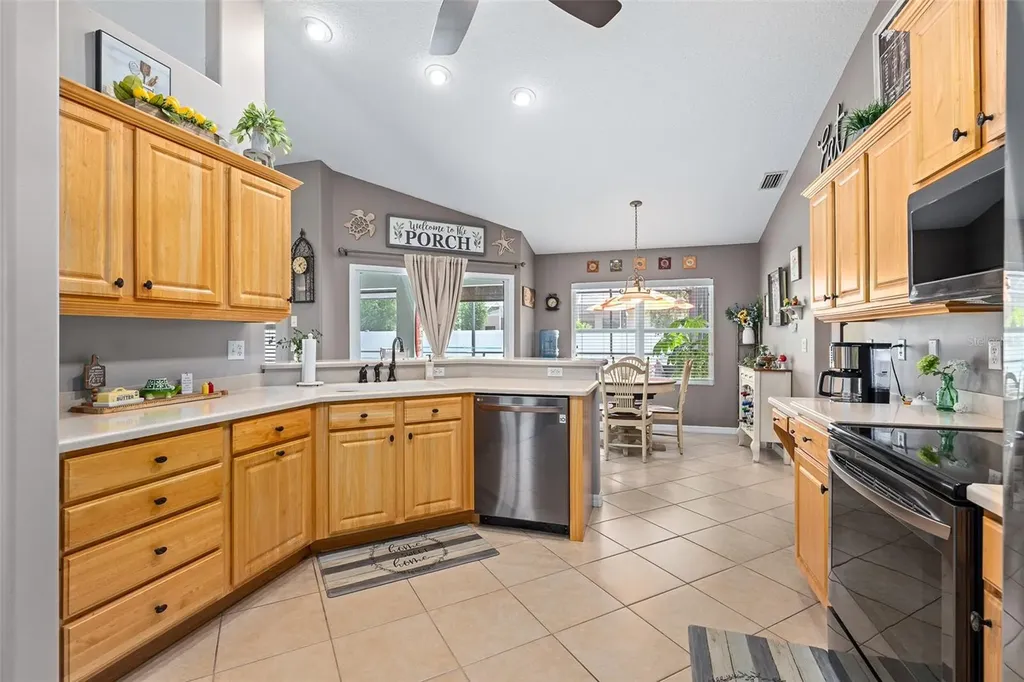 1 Wainwright Place Palm Coast FL 32164