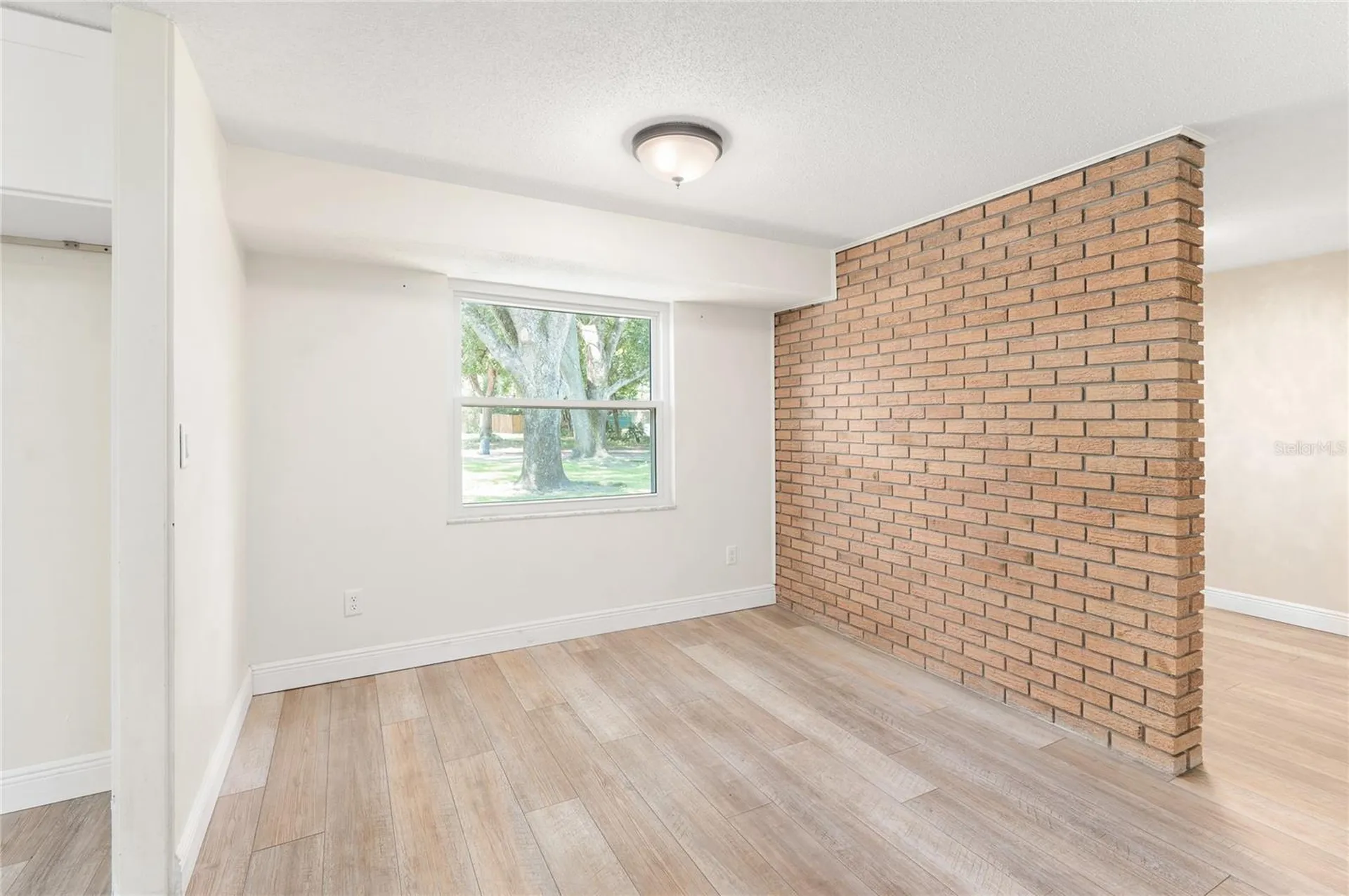 405 Oakhurst Street Altamonte Springs FL 32701
