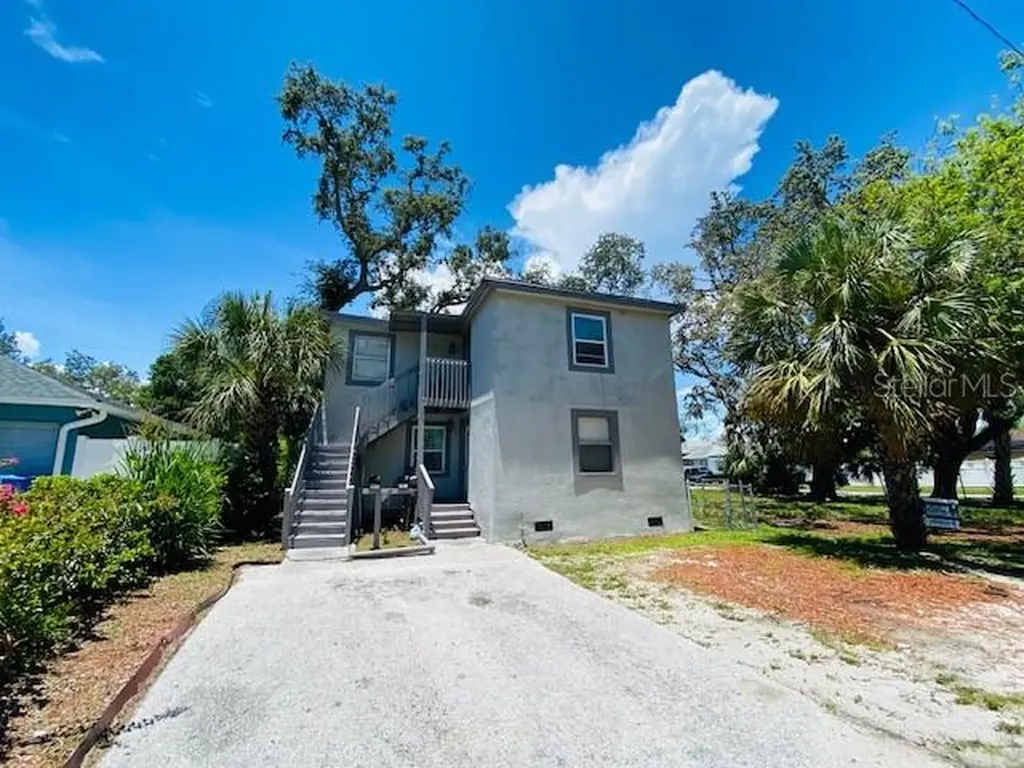 2511 10th Avenue S St Petersburg FL 33712