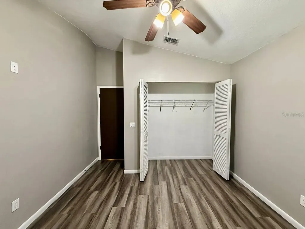 8711 Busch Oaks Street Tampa FL 33617