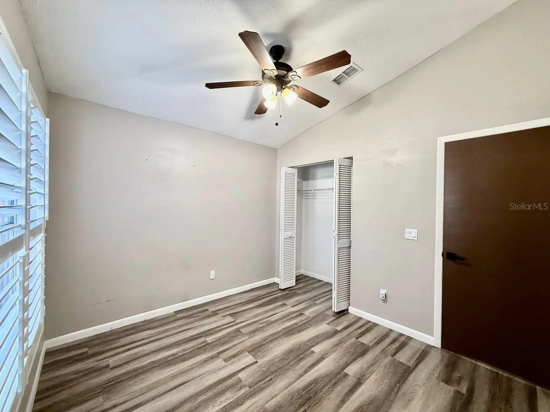 8711 Busch Oaks Street Tampa FL 33617