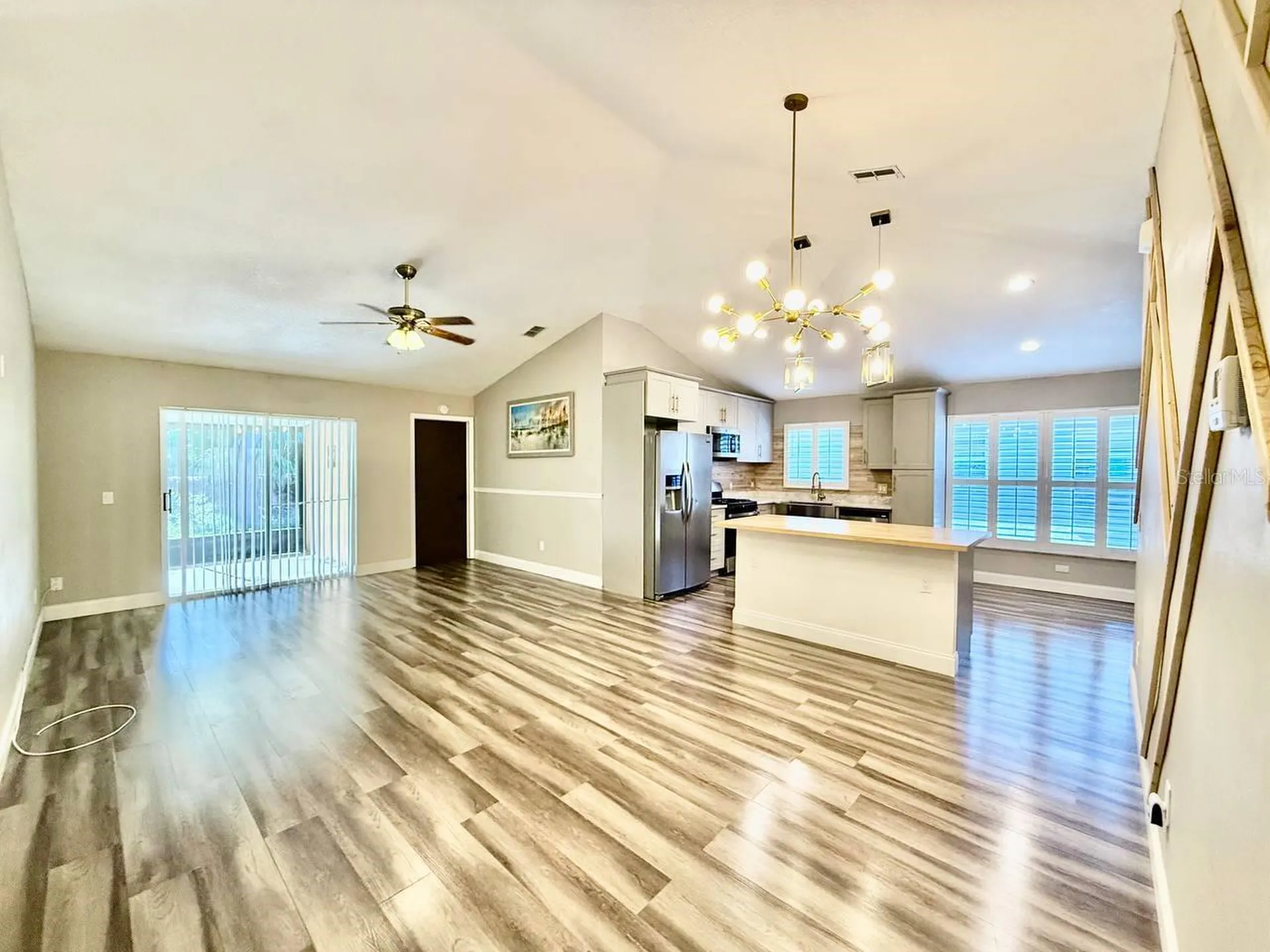 8711 Busch Oaks Street Tampa FL 33617