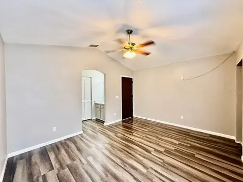 8711 Busch Oaks Street Tampa FL 33617