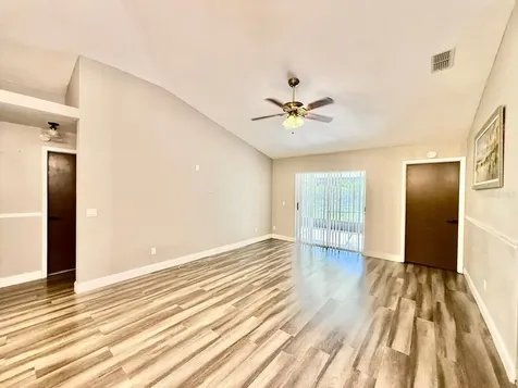 8711 Busch Oaks Street Tampa FL 33617