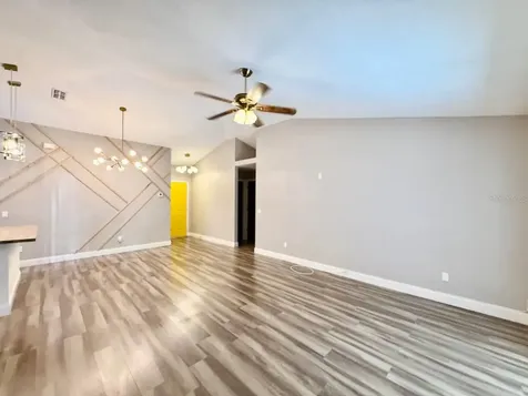 8711 Busch Oaks Street Tampa FL 33617