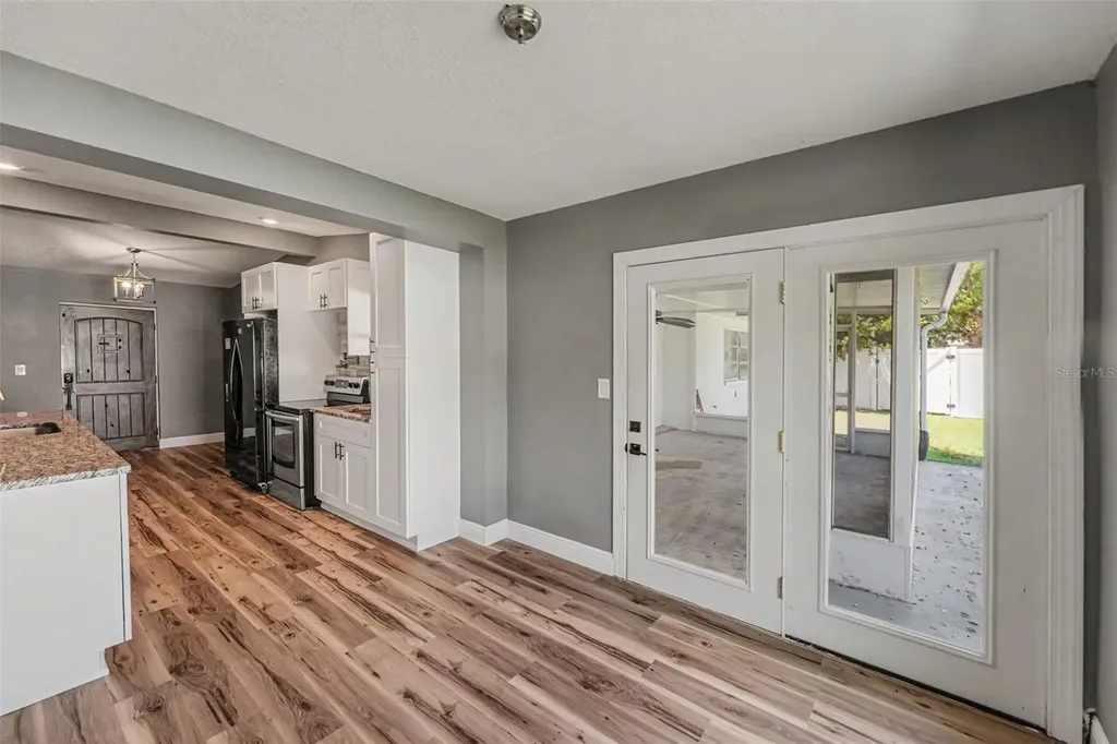 217 Garden Circle Belleair FL 33756