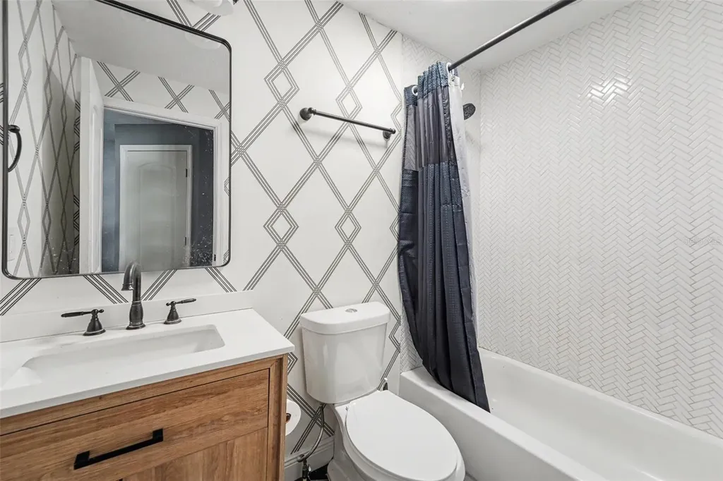 217 Garden Circle Belleair FL 33756