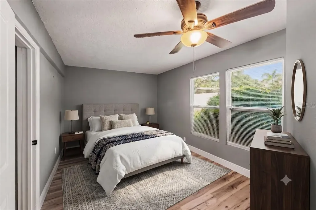 217 Garden Circle Belleair FL 33756