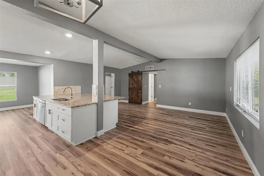 217 Garden Circle Clearwater FL 33756