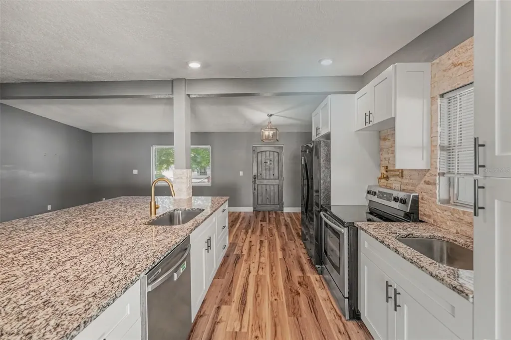 217 Garden Circle Clearwater FL 33756