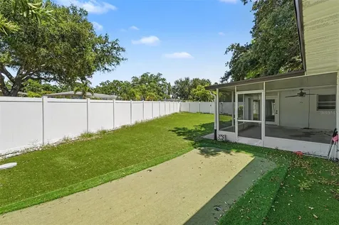 217 Garden Circle Belleair FL 33756