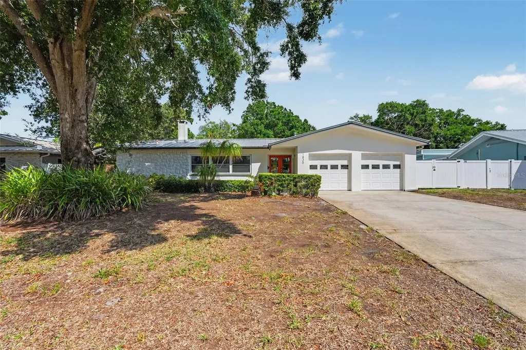 1835 Dormieone Road N St Petersburg FL 33710