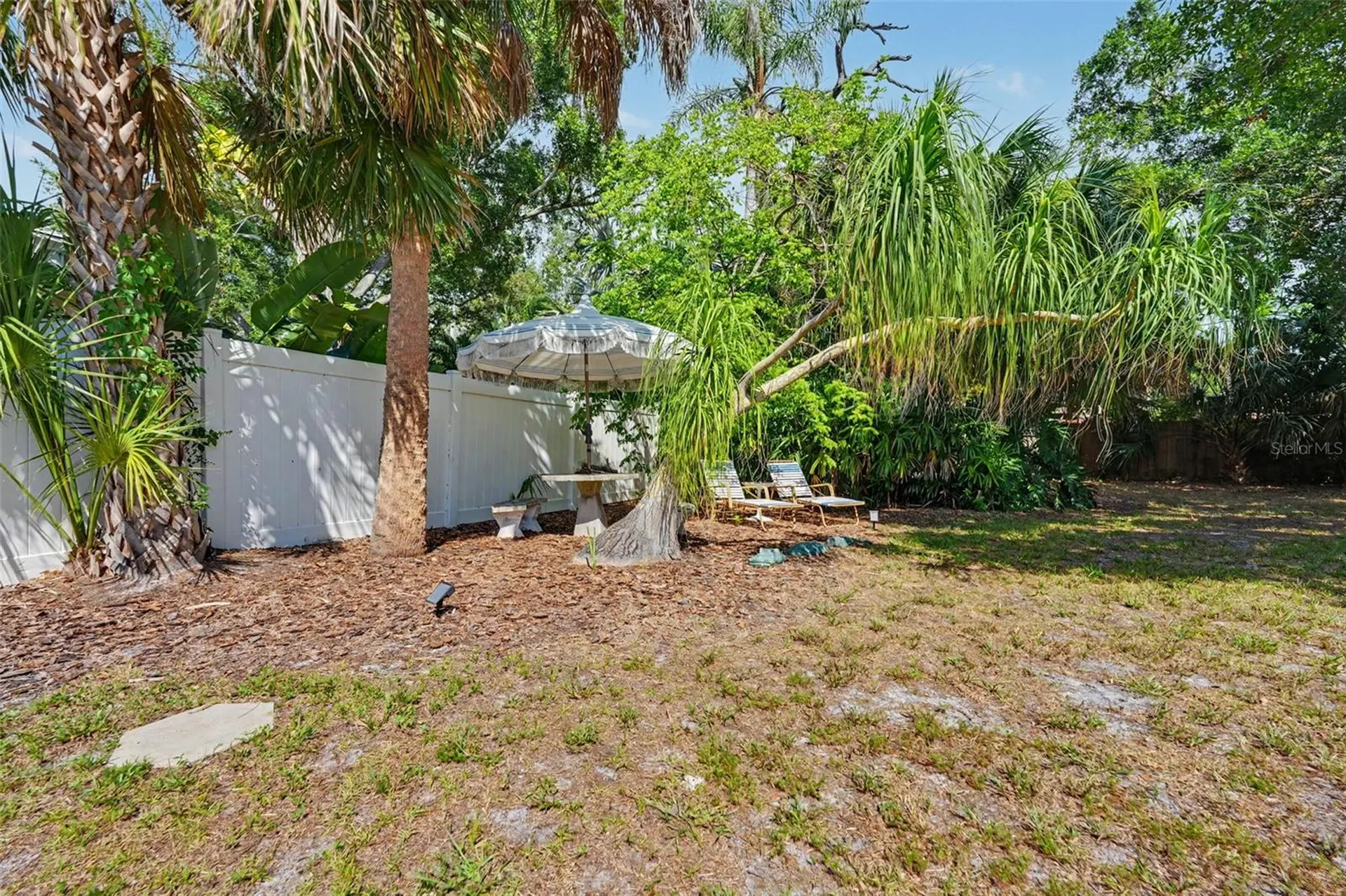 1835 Dormieone Road N St Petersburg FL 33710